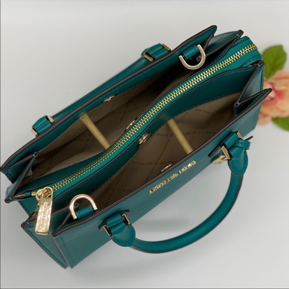 MICHAEL KORS HOPE MEDIUM MESSENGER AQUA - Picture 16 of 16